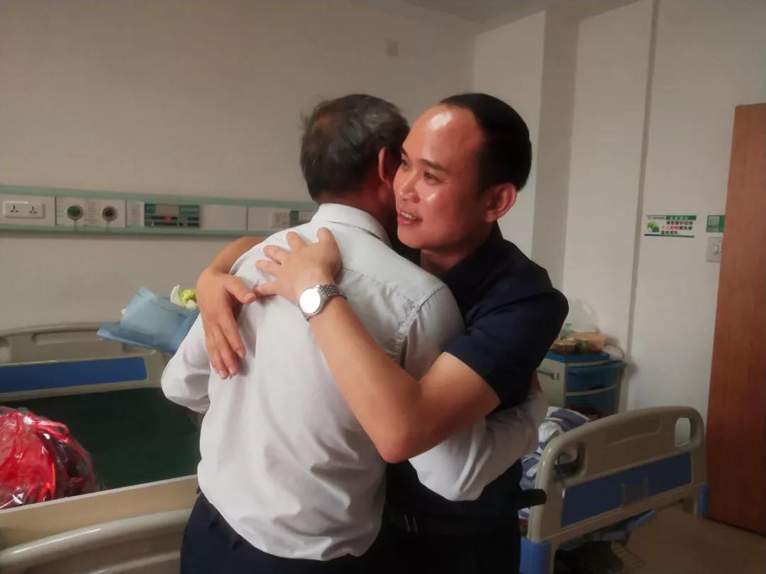 真情關(guān)懷，慰問員工丨老羅，愿您早日康復(fù)！